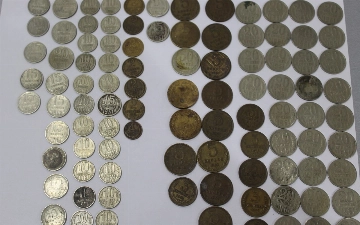 Из Узбекистана пытались вывезти почти 100 старинных монет