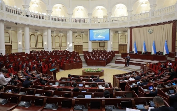 Депутаты одобрили проект госбюджета Узбекистана на 2024 год