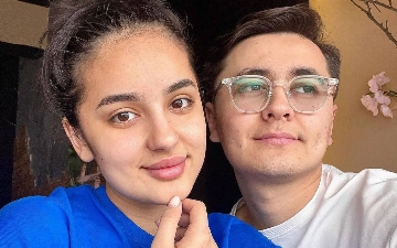 Тимур Алиханов сделал предложение руки и сердца своей девушке