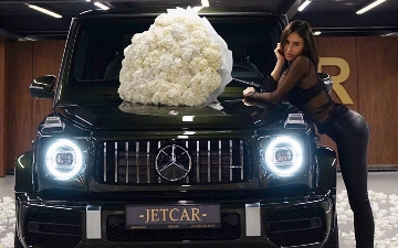 Тимати подарил своей девушке авто марки Mercedes-Benz G-класс