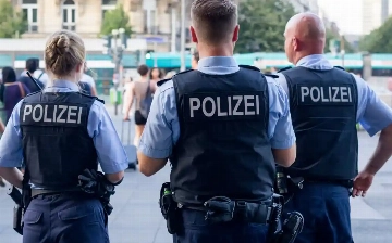 В Германии 400 полицейских подозревают в причастности к экстремизму