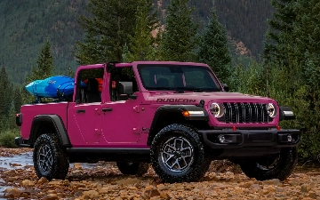 Брутальный Jeep Gladiator получил самый яркий цвет