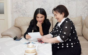 Саида Мирзиёева посетила дом своего первого учителя