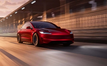 В Китае запустили продажу новейшей Tesla Model 3 Performance
