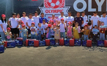 Волонтеры оператора Mobiuz и футбольного клуба Olympic Mobiuz провели благотворительную акцию для детей
