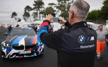 В сети показали живые фото новейшего BMW M5