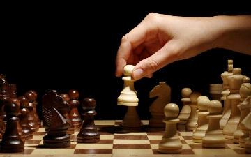 Абдусатторов потерял пятое место: как изменились позиции узбекских шахматистов в рейтинге ФИДЕ