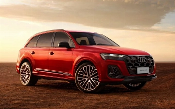 Audi презентовала мощнейший SQ7