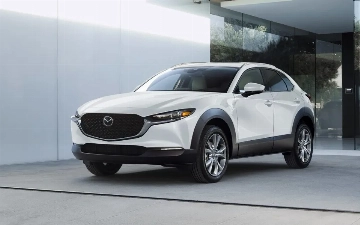 Mazda презентовала обновленный кроссовер CX-30