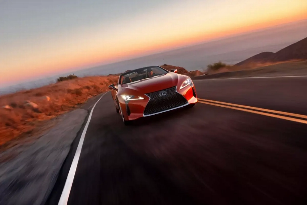 Фото: Lexus