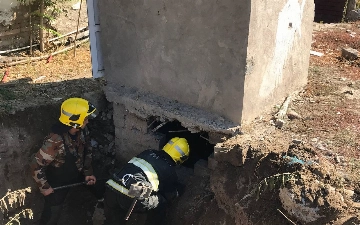 Toshkent viloyatida hojatxonaga tushib ketgan 1 yoshli qizcha qutarildi