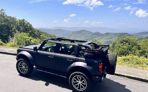 Внедорожники Ford Bronco и Jeep Wrangler получат мягкую складную крышу с электроприводом