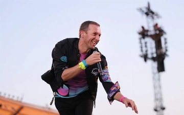 Солист группы Coldplay Крис Мартин спас ребенка во время концерта