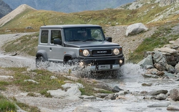 Suzuki презентовала прощальный рамный Jimny