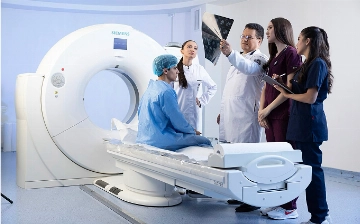 Грант 110% и стажировки: приём в резидентуру CAU и Akfa Medline продолжается 