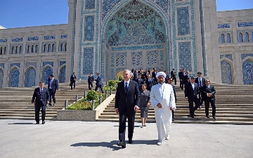 Заключительный этап строительства: Шавкат Мирзиёев посетил Центр исламской цивилизации