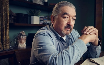 Ушел из жизни Грэм Грин — легенда Голливуда, голос коренных народов, снимавшийся в «Сумерках»