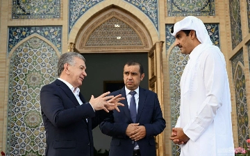 Шавкат Мирзиёев провел телефонный разговор с эмиром Катара