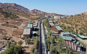 Шавкат Мирзиёев посетил новый всесезонный курорт «Чимган»