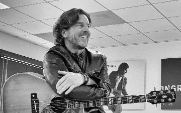 Кантри-музыкант Бретт Джеймс погиб в авиакатастрофе