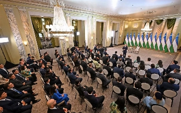 Shavkat Mirziyoyev AQSHdagi vatandoshlar va "El-yurt umidi" jamg‘armasi stipendiatlari bilan uchrashdi