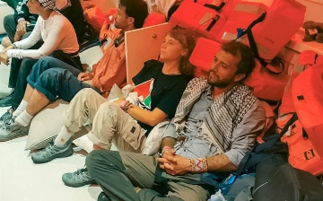 Грета Тунберг снова не смогла добраться до Газы: Израиль перехватил флотилию с активисткой