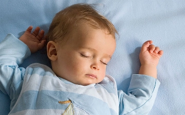 Ирландский диджей и композитор Грэм Смит выпустил необычный альбом под названием Music for Babies to Rave and Sleep to