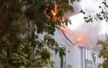 На территории одной из школ Ташкента произошел пожар