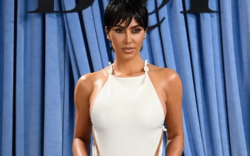 Иллюзия наготы: Ким Кардашьян предстала в образе-невидимке для модной съемки