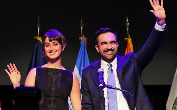 Стиль и активизм: Рама Дуваджи стала новой иконой Нью-Йорка в роли первой леди