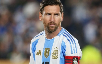 «Если живешь прошлым, вряд ли двигаешься вперед». Президент «Барсы» назвал нереальным возвращение Месси