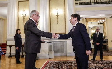 Абат Файзуллаев стал новым послом Узбекистана в Греции