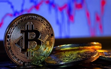 Биткоин упал ниже $85 тысяч