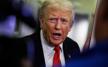 Трамп заявил, что пауза в приеме заявлений от беженцев будет долгой