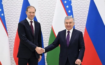 Шавкат Мирзиёев принял делегацию России во главе с Мантуровым