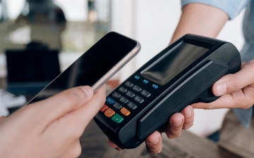 В Узбекистане внедрят единый платежный QR-код