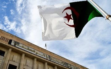 Парламент Алжира признал французский колониализм государственным преступлением