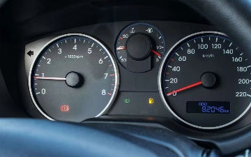 В Узбекистане депутаты одобрили штрафы за скручивание пробега авто