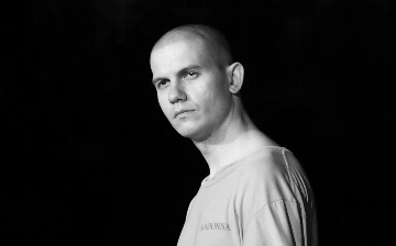 Умер солист группы Shortparis Николай Комягин