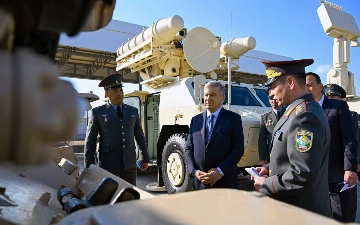 Шавкат Мирзиёев посетил воинскую часть в Сурхандарье