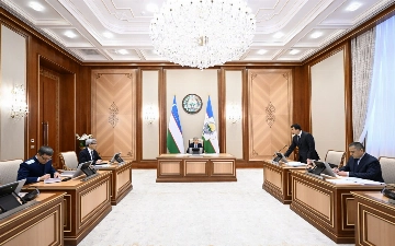 Шавкат Мирзиёев поручил ускорить реализацию крупных инвестпроектов в химической промышленности