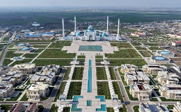 Шавкат Мирзиёев посетил комплекс Имама Бухари в Самаркандской области