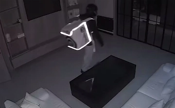 В Ташкенте мужчина украл из сейфа предприятия $50 тысяч, притворившись курьером