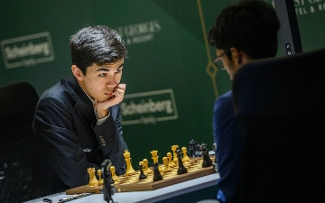 Турнир претендентов: Жавохир Синдаров обыграл Рамешбабу Прагнанандху