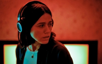 Вышел дублированный трейлер хоррора «Полутон» от A24