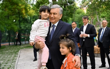 Шавкат Мирзиёев посетил махаллю «Богимайдон» в Ташкенте