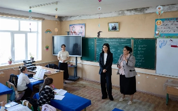 От школ до водоснабжения. Саида Мирзиёева проверила проблемные объекты в Хорезме