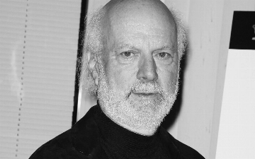 Умер режиссер «Друзей» и легенда американских ситкомов Джеймс Берроуз