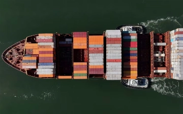 США ввели новые пошлины в отношении 60 стран