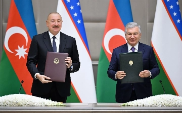 Президенты Узбекистана и Азербайджана подписали Договор о вечной дружбе 